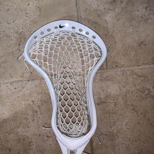 White Used FOGO Strung CEO Head
