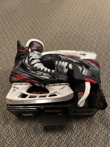 Senior Bauer Vapor 2X Regular Width Size 10 Hockey Skates
