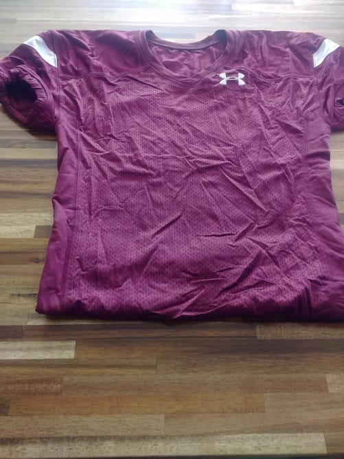 New Youth Large Under Armour Jersey