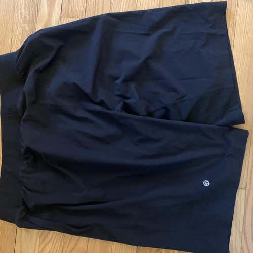 Lululemon Shorts 9” Liner less Size Large Black
