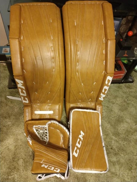 Custom Bucky CCM Goalie Set 33+2