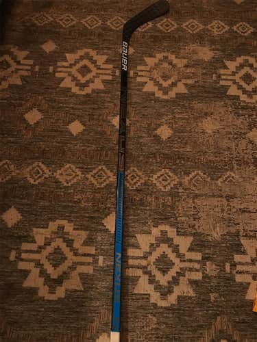 Senior Right Handed Nexus 2N Pro Mid Pattern Pro Stock Hockey Stick