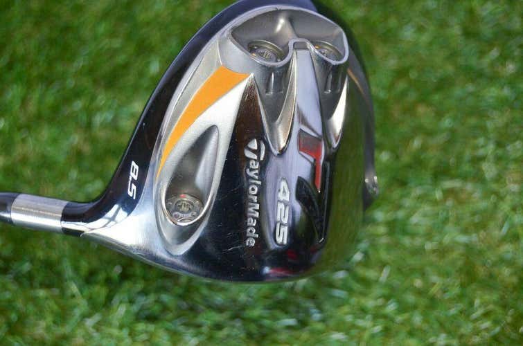 Taylormade 	R7 425 	8.5 Driver 	Right Handed 	45"	Graphite 	Stiff	New Grip