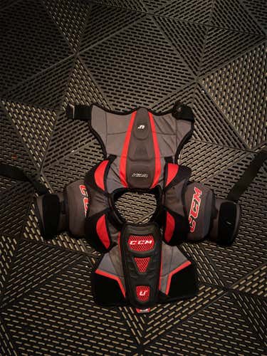 CCM U+ Junior Large Shoulder Pads
