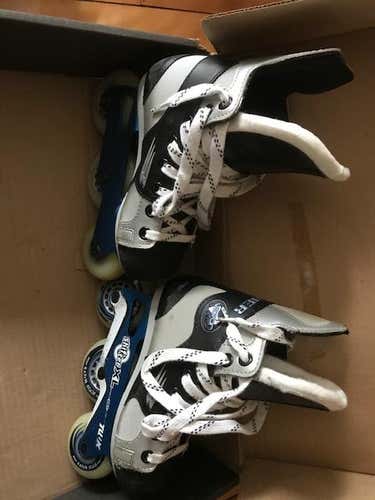 New Youth Bauer Inline Skates Regular Width Size Youth 12