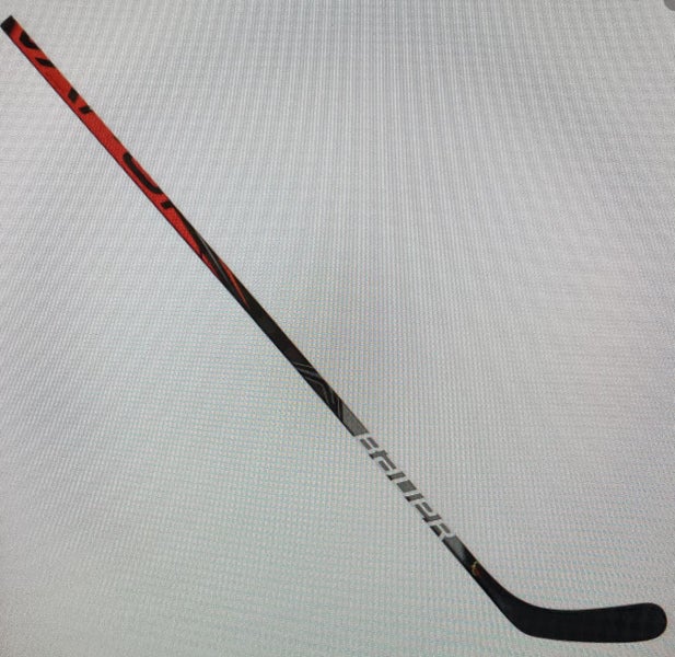New Senior Right Handed Bauer Vapor Flylite Hockey Stick: 77 Flex, Curve: P88, Lie 6