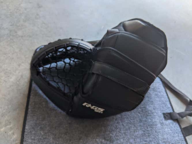 Black New Senior Warrior Regular