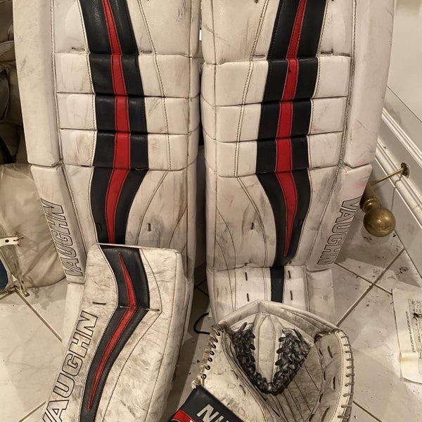 Used 35" Regular Velocity V7 Goalie Full Set