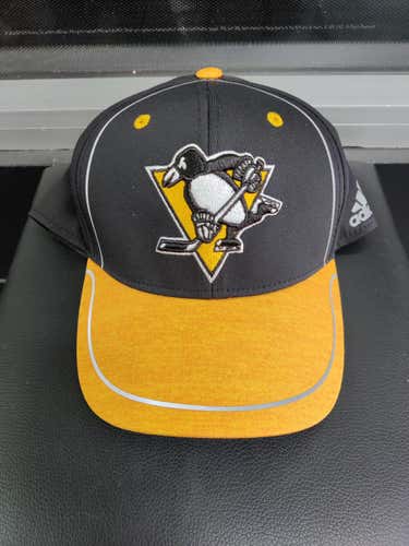 NHL Pittsburgh Penguins Adidas Hat Size XL/XXL New