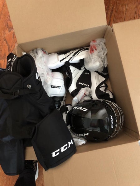 Used CCM. Protective Gear Set
