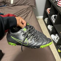 Green Unisex Indoor Nike Nike5 bomba pro indoor Cleats