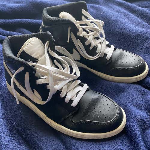 Black Men's Size 8.5 (Women's 9.5) Air Jordan Shoes