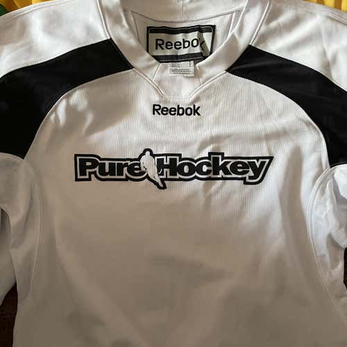 2 Reebok White Adult Large Reebok Jersey