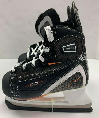 New Powertek Q5 Ice Hockey Skates size youth 8 D kids recreational rec 8.0 yth