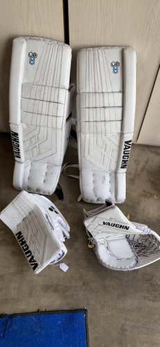 White Intermediate 31" Regular VE8 Goalie Full Set