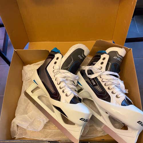 Senior Bauer Reactor 9000 Regular Width Size 8 Goalie Skates