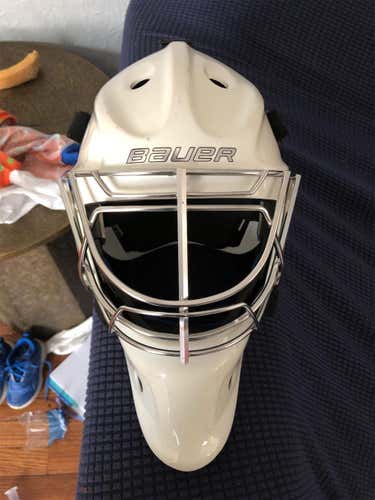 Senior Bauer NME 8 Goalie Mask