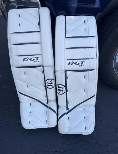 White Used Senior 33" Warrior Regular Ritual GT Goalie Full Set