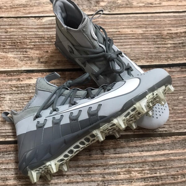 Decent Condition Size 10 Nike Huarache 6 Cleats