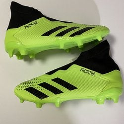Green Men's Molded Cleats Adidas Predator 20.3 Cleats