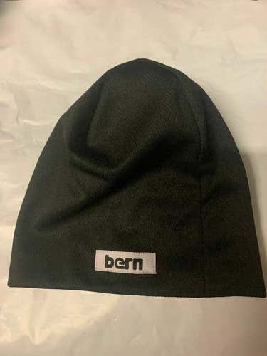 new BERN size S Bern Black Beanie Hat