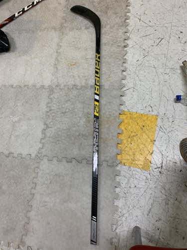 TWO PACK Intermediate Right Handed Supreme 2S Team  Hockey Stick