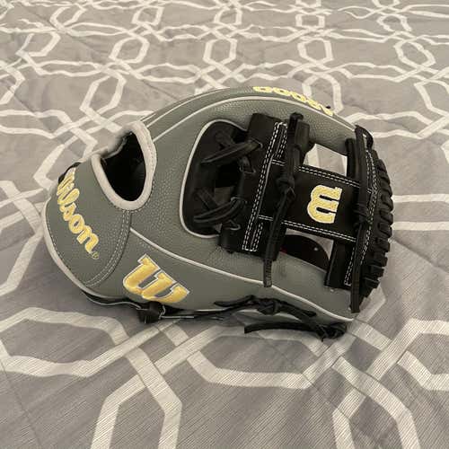 New Without Tags 2021 Wilson A2000 1786 Baseball Glove 11.5"