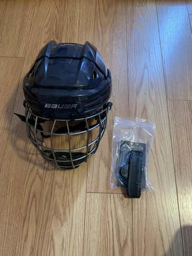 Blue Used Medium Bauer Re-Akt 200 Helmet