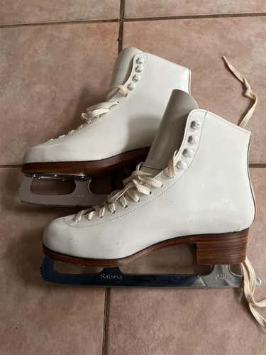 White Used Other Size 6.5 Figure Skates