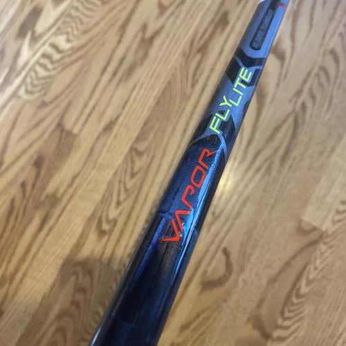 Senior Right Handed Vapor FlyLite P29Pattern Hockey Stick