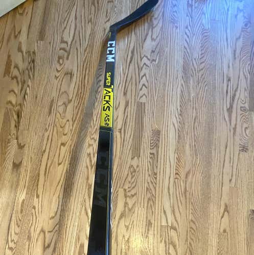 Senior Right Handed Super Tacks AS2 Pro Toe Pattern  Hockey Stick