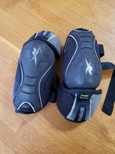 Used Senior Large Reebok 9K Elbow Pads