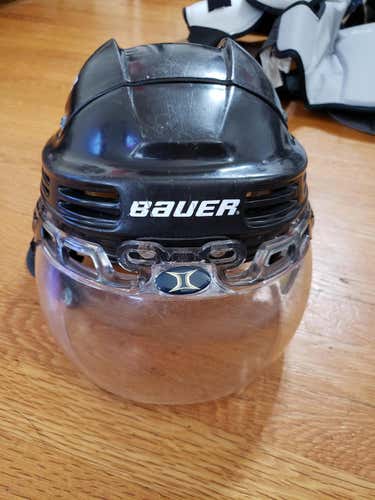 Black Medium Bauer HH4000 Helmet with Visor