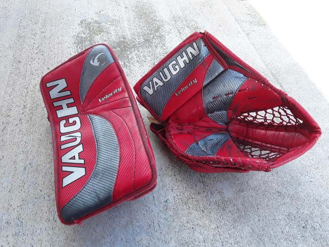 Gently used senior Vaughn gloves