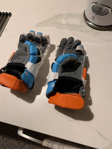 White New Player's STX Cell IV 13" RISING Lacrosse Gloves WILLING TO NEGOTIATE