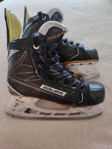 Bauer Supreme S160 Hockey Skates Size 4.5 Used