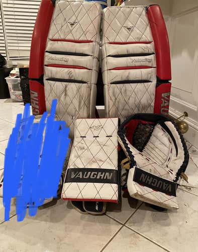 Used 35" Regular Velocity V5 Goalie Full Set