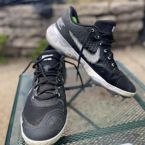Used Metal Nike