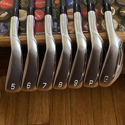 RH JPX 900 Hot Metal 5-PW+ G Regular Flex Graphite