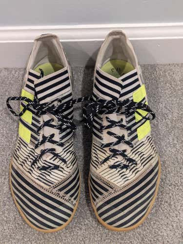 Adidas Nemeziz 18.4 used futsal  rubber soled (indoor) shoes size 6
