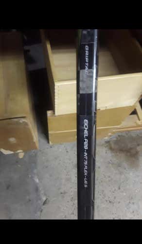 Intermediate Right Handed Supreme 1S Toe Pattern  Hockey Stick
