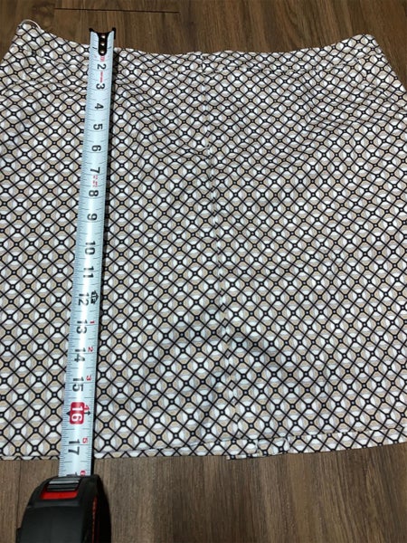 Izod Golf Woman’s Golf Skort Size We