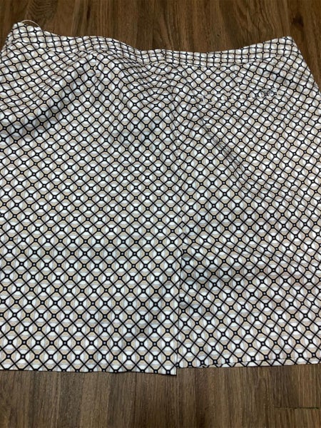 Izod Golf Woman’s Golf Skort Size We