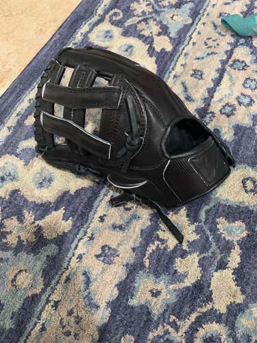 Black High School/College Outfield N1 Air 12.75" Baseball Glove