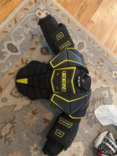 Senior Medium CCM Premier R1.9 Goalie Chest and Arm Protector  Goalie Chest Protector