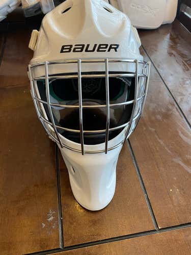 White Used Senior Bauer NME 4 Goalie Mask