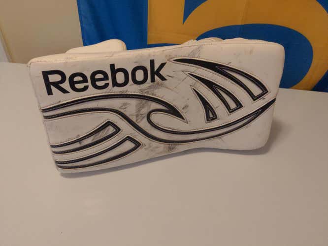 White Used Senior Reebok Regular Larceny L9
