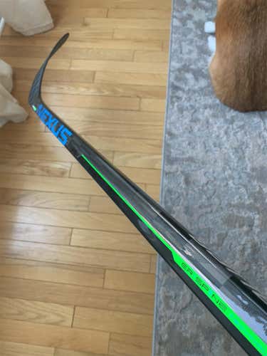 NEW Left Hand Nexus Geo P92 Flex 87Hockey Stick