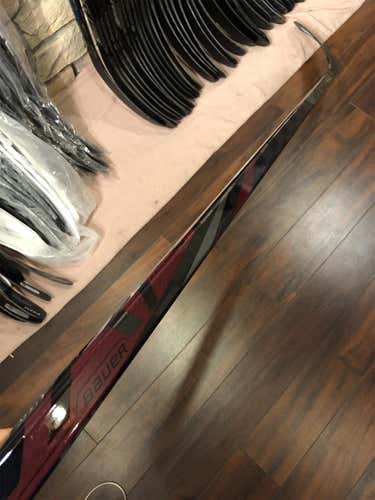New RH Bauer Maroon Bauer Vapor FlyLite P88 Hockey Stick 70 Flex