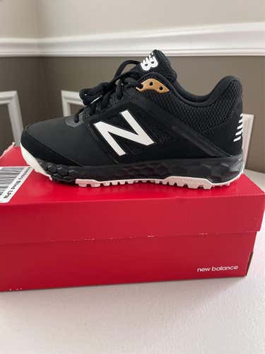 Black Men's Size 6.5 (Women's 7.5) New Balance Shoes